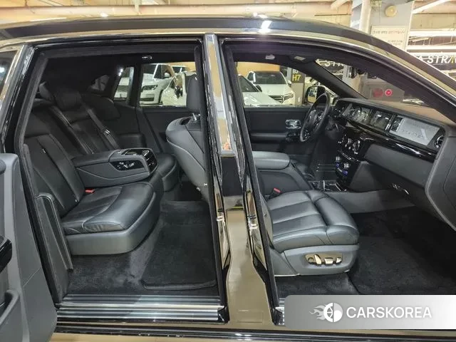 Rolls-Royce Phantom id 3139567 из Кореи 11