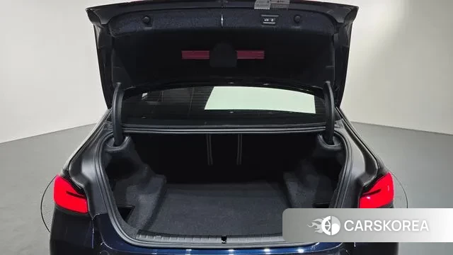 BMW 5 Series (G30) id 3479212 из Кореи 11