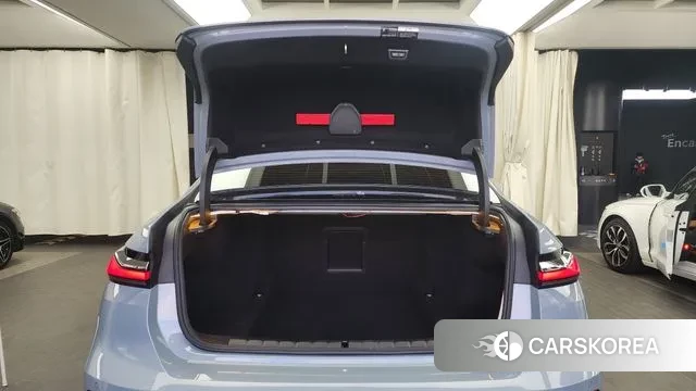 BMW 7 Series (G70) id 3410619 из Кореи 11