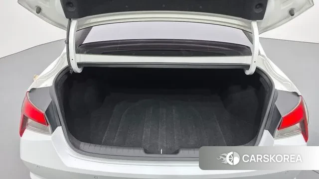 Hyundai Avante Hybrid (CN7) id 3023009 из Кореи 11