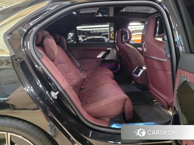 BMW 7 Series (G70) id 4739222 из Кореи 11