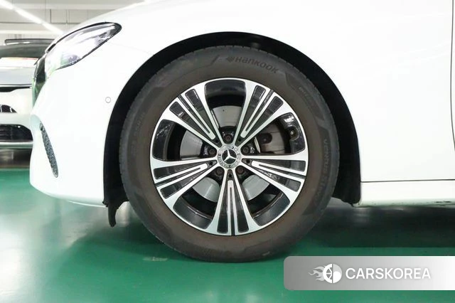 Mercedes-Benz E-Class W214 id 4392479 из Кореи 11