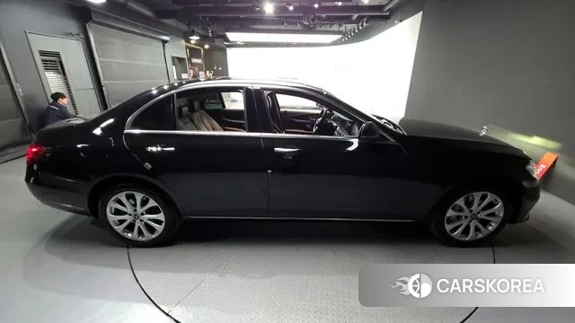 Mercedes-Benz E-Class W213 id 3434378 из Кореи 11
