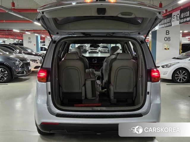 Kia All New Carnival id 4285950 из Кореи 11