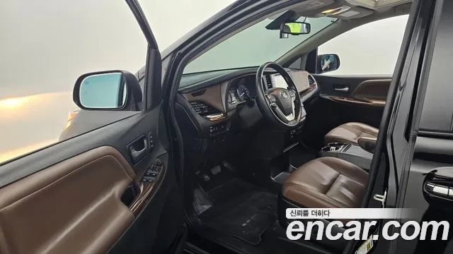 Toyota Sienna id 2760618 из Кореи 11