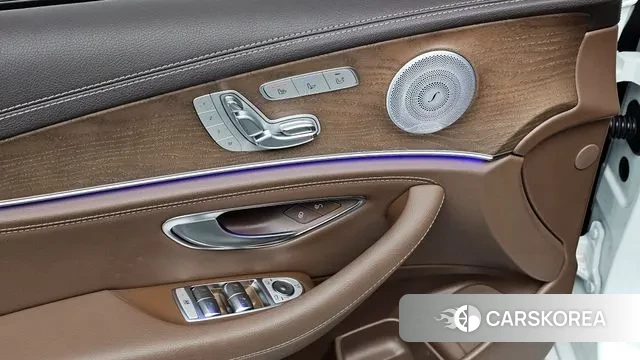 Mercedes-Benz E-Class W213 id 3789214 из Кореи 11
