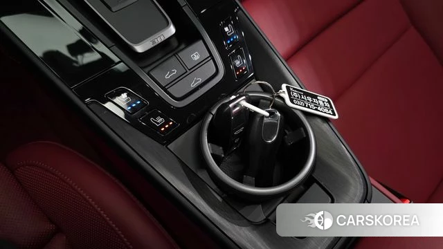 Porsche 911(992) id 4479936 из Кореи 11