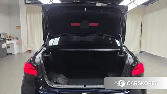 BMW 5 Series (G30) id 3565957 из Кореи 11