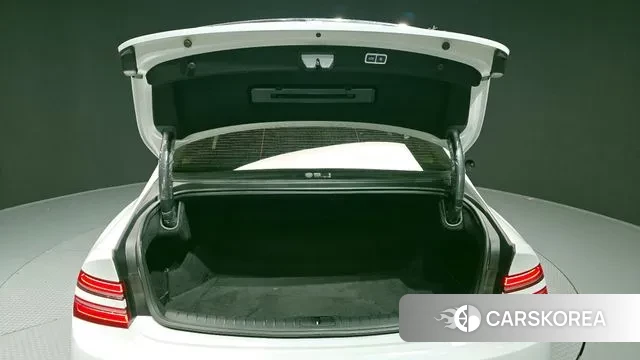 Genesis Electrified G80 (RG3) id 3032530 из Кореи 11