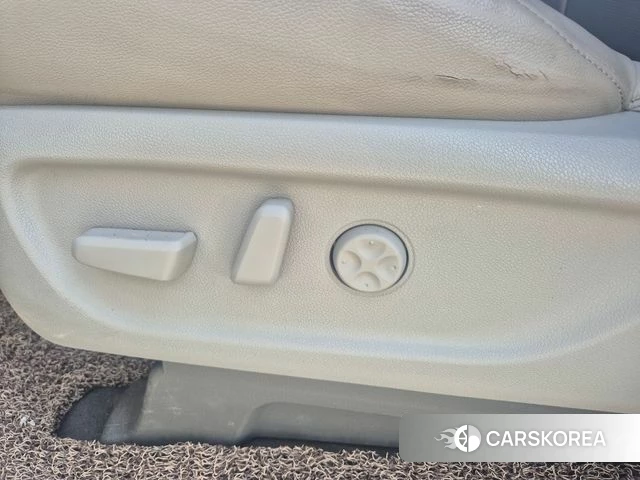 Kia All New Carnival id 4684565 из Кореи 11