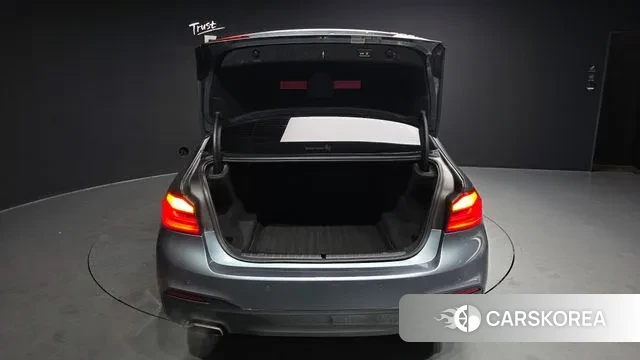 BMW 5 Series (G30) id 3656827 из Кореи 11