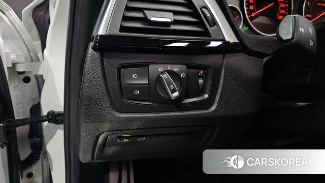 BMW 3 Series (F30) id 3627224 из Кореи 11