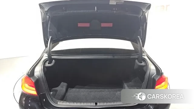 BMW 5 Series (G30) id 3515007 из Кореи 11