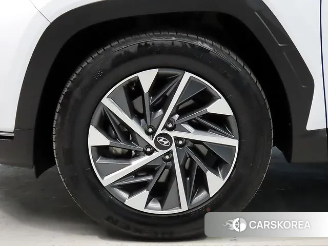 Hyundai Tucson (NX4) id 3567569 из Кореи 11