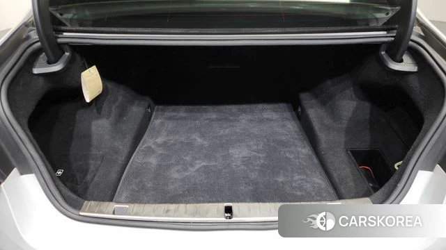 BMW 7 Series (G11) id 3828424 из Кореи 11