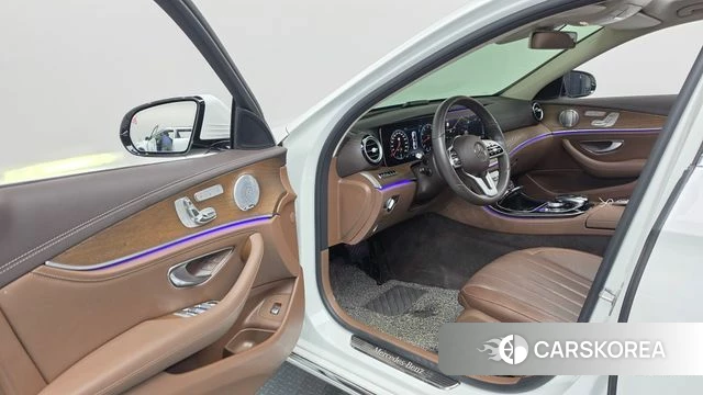 Mercedes-Benz E-Class W213 id 4662488 из Кореи 11