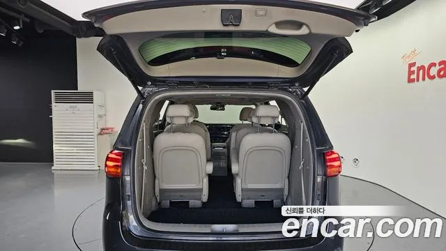 Kia The New Carnival id 2791550 из Кореи 11