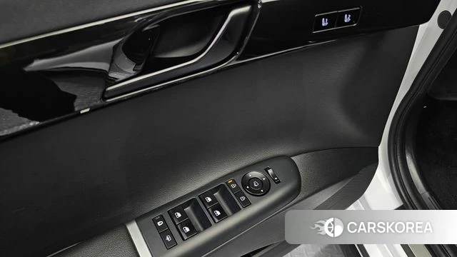 Hyundai Grandeur (GN7) id 4579537 из Кореи 11