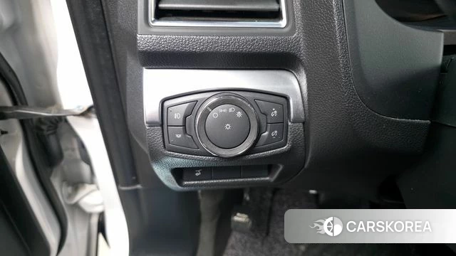 Ford Explorer id 4225678 из Кореи 11