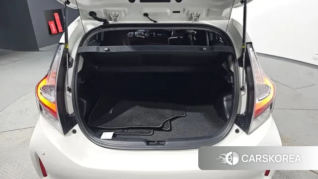 Toyota Prius C id 3034215 из Кореи 11