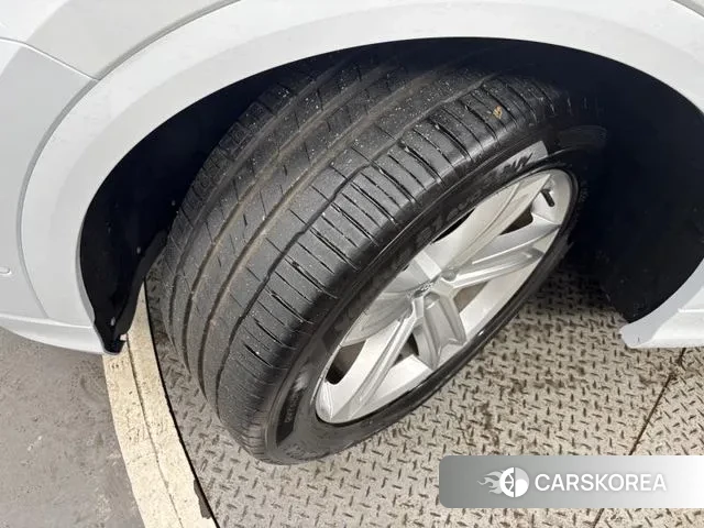 Audi Q8 (4M) id 3008309 из Кореи 11