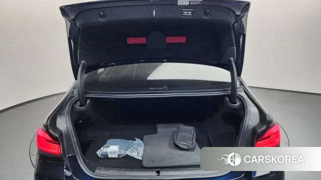 BMW 5 Series (G30) id 3735420 из Кореи 11