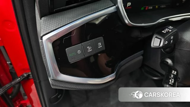 Audi Q3 (F3) id 3953720 из Кореи 11