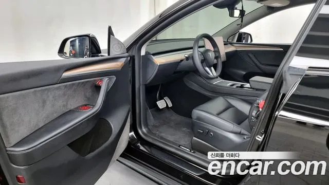 Tesla Model Y id 2680480 из Кореи 11