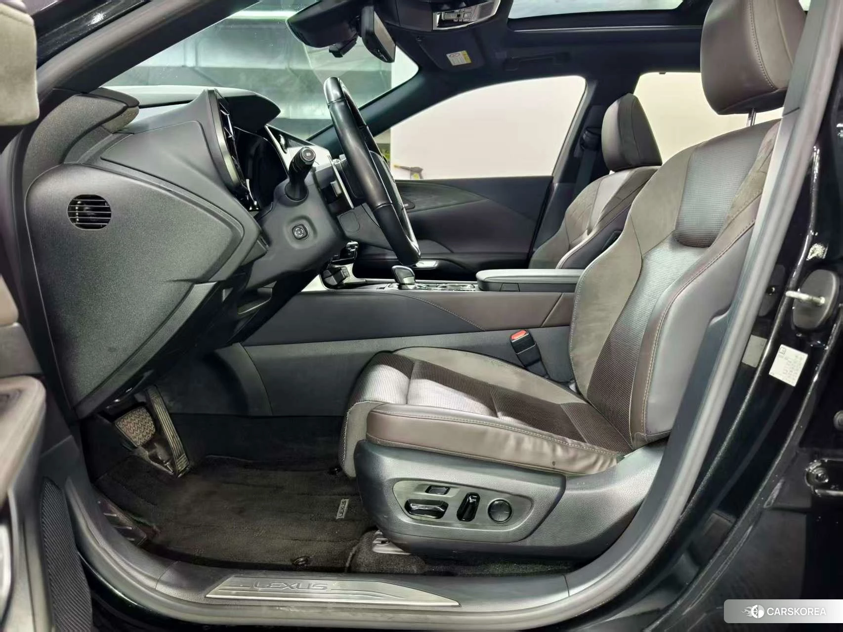 Lexus RX PHEV id 4420427 из Китая 11