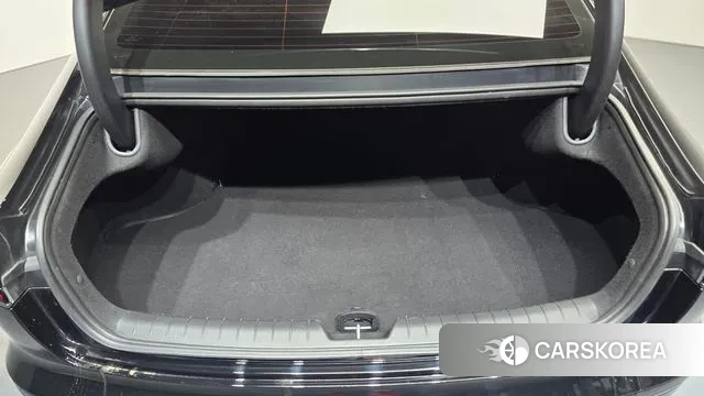 Hyundai Grandeur (GN7) id 3426819 из Кореи 11