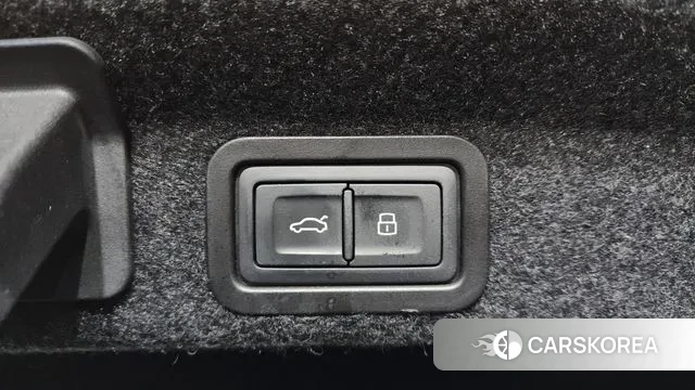 Audi A6 (C8) id 3587448 из Кореи 11