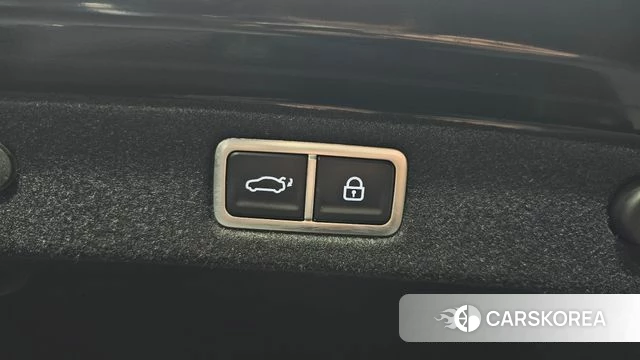 Hyundai Grandeur (GN7) id 3826085 из Кореи 11