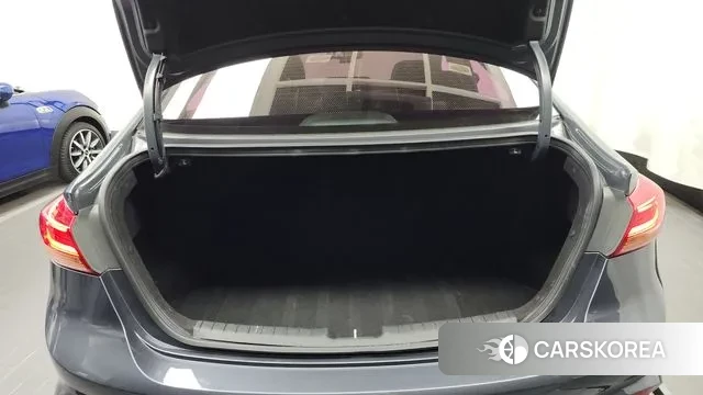 Hyundai Avante AD id 3270328 из Кореи 11