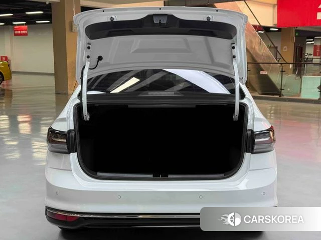 Volkswagen Lavida id 4276981 из Китая 11