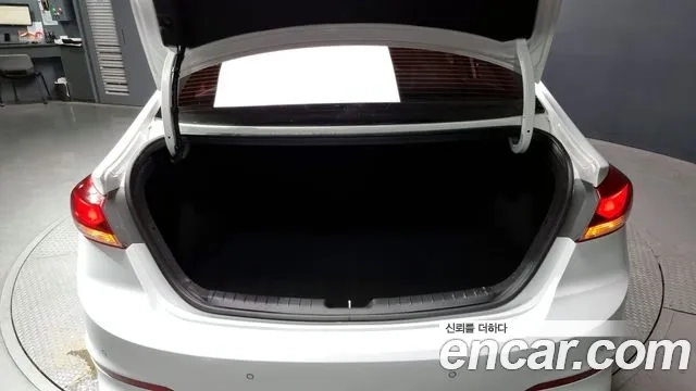 Hyundai Avante AD id 2876786 из Кореи 11