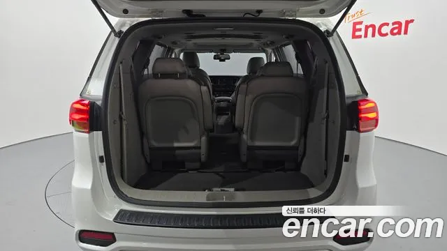 Kia The New Carnival id 2813111 из Кореи 11