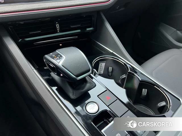 Volkswagen Touareg id 4213114 из Китая 11