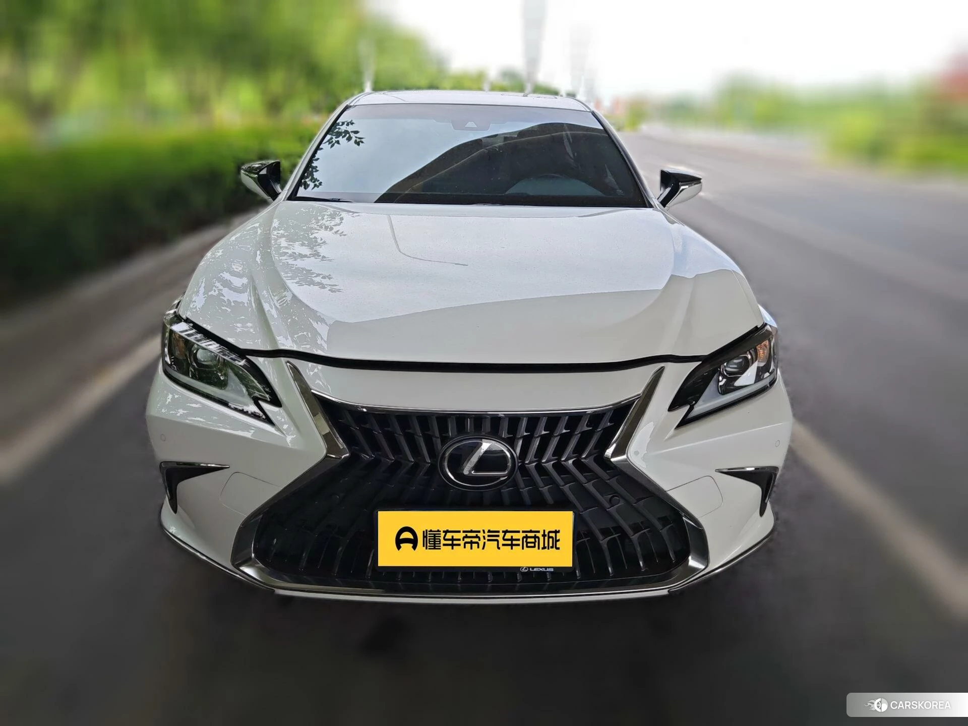 Lexus ES id 4440984 из Китая 11