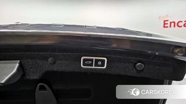 Hyundai Grandeur (GN7) id 3053268 из Кореи 11