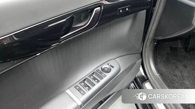Hyundai Grandeur Hybrid (GN7) id 4422128 из Кореи 11