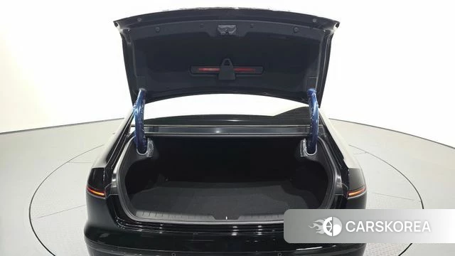 Hyundai Grandeur (GN7) id 3909941 из Кореи 11