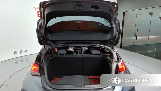 Hyundai Veloster (JS) id 2976678 из Кореи 11