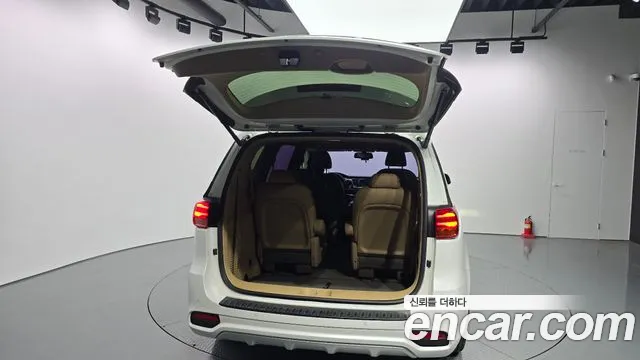 Kia The New Carnival id 2702830 из Кореи 11