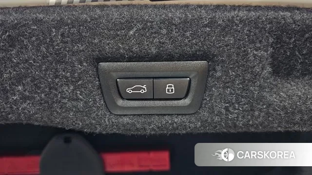 BMW 5 Series (G60) id 3420127 из Кореи 11