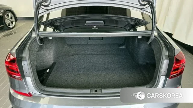 Volkswagen The New Passat id 2971336 из Кореи 11