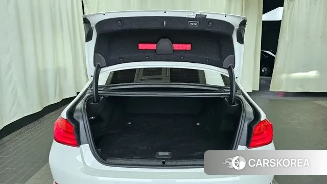 BMW 5 Series (G30) id 3024132 из Кореи 11