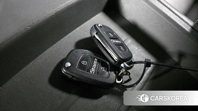 Hyundai The New Grand Starex id 3541503 из Кореи 11