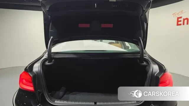 BMW 5 Series (G30) id 3536228 из Кореи 11