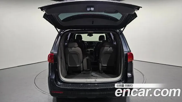 Kia The New Carnival id 2708485 из Кореи 11