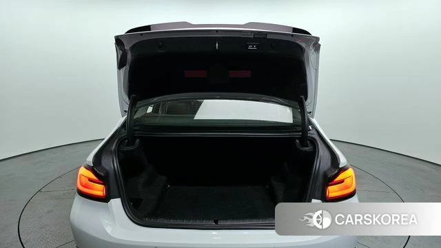 BMW 5 Series (G30) id 4197268 из Кореи 11